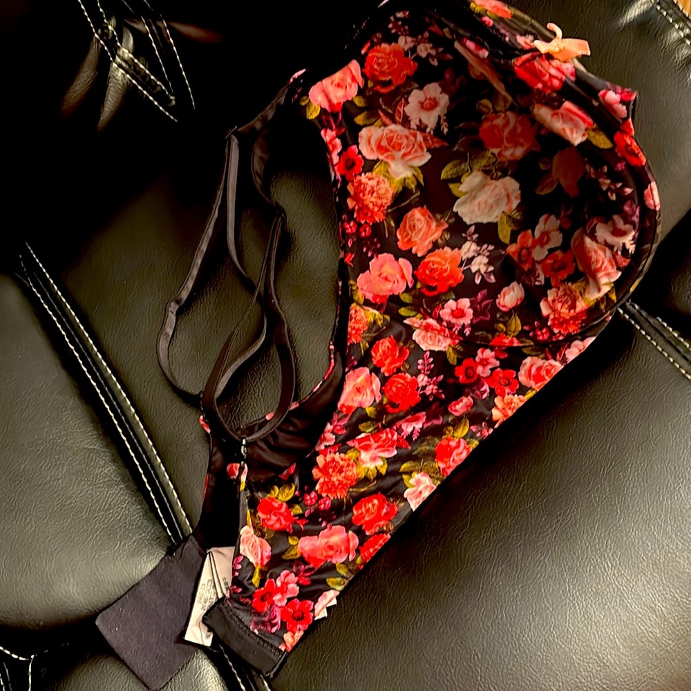 Victoria Secret Women’s Floral Black Bra Size 38 DD - Picture 3 of 13
